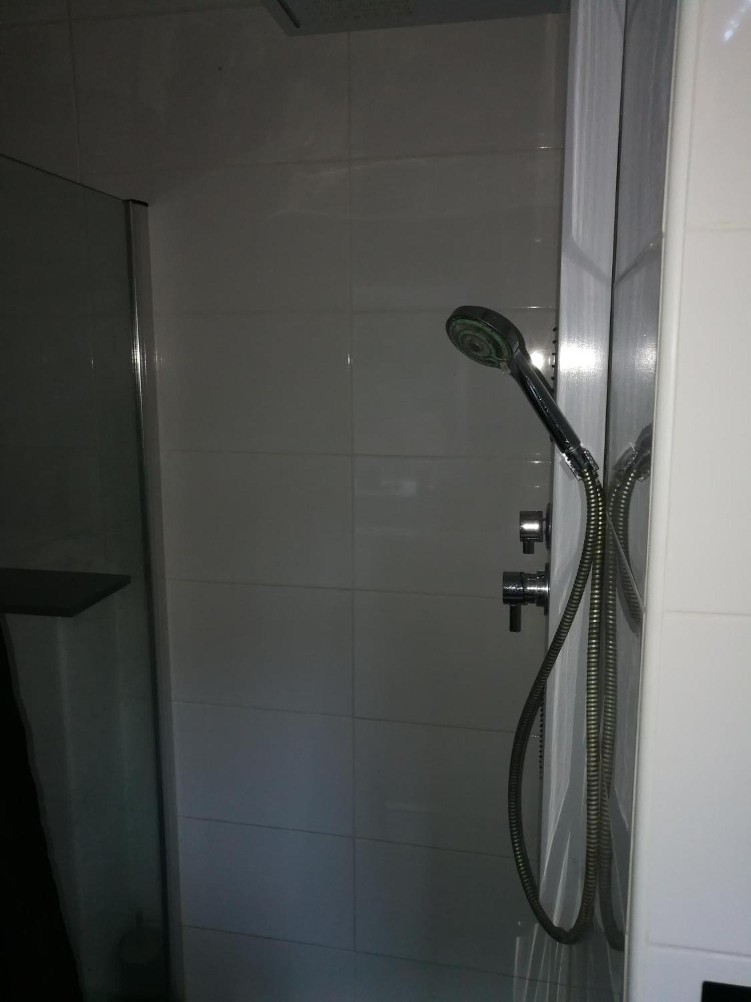 Wohlfuehloase - Zimmer, Appartment - Im Herzen Starnbergs ห้อง รูปภาพ